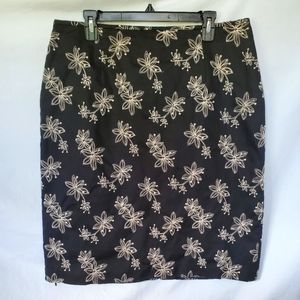 Floral Embroidery Pencil Skirt. Size 14